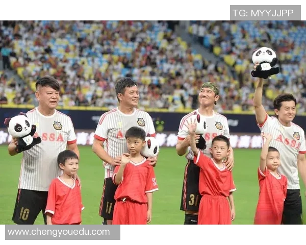 足球明星妻子聚会盛况揭秘真实瞬间尽显风采与魅力